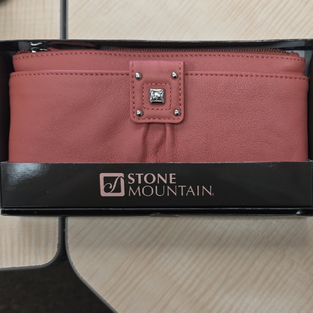 Stone Mountain Accessories Coral Women's Wallet